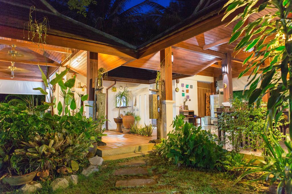 Easy Time Resort Laem Sai Beach Exteriör bild