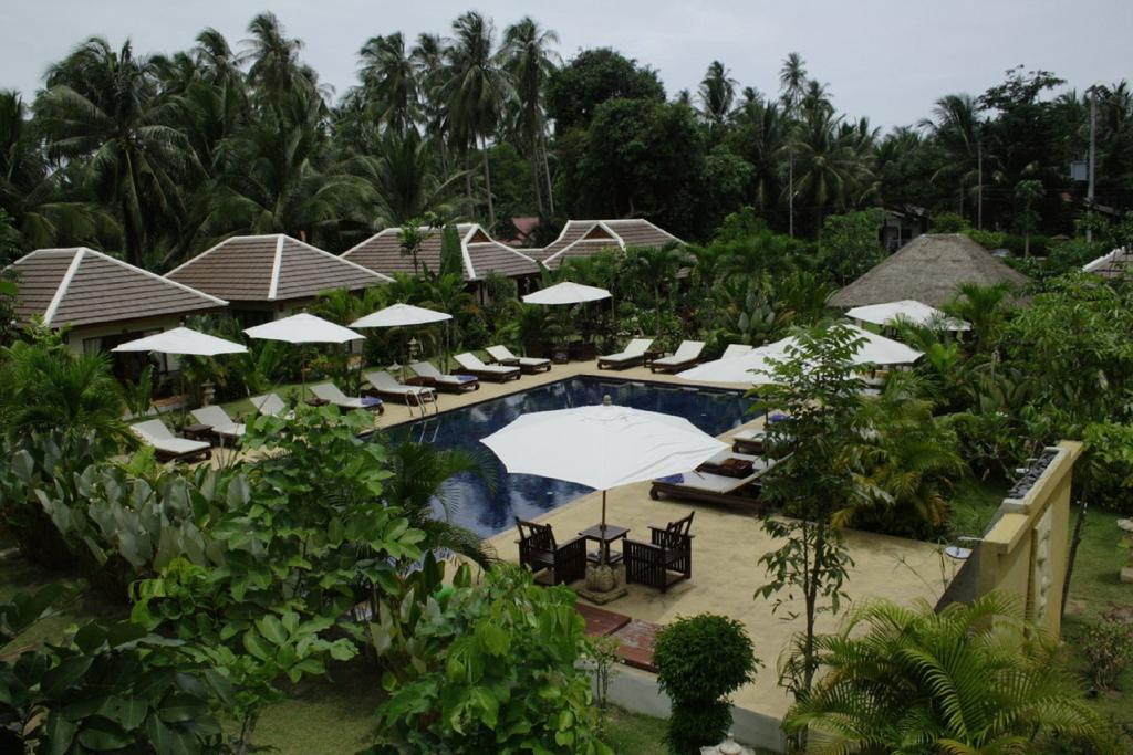 Easy Time Resort Laem Sai Beach Exteriör bild