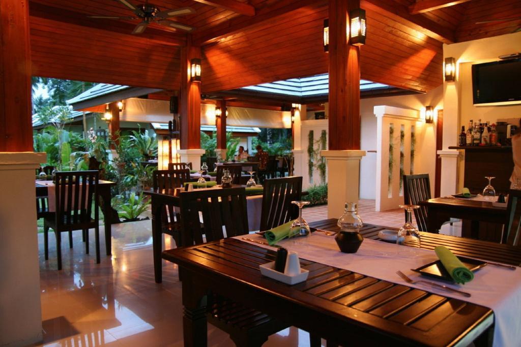 Easy Time Resort Laem Sai Beach Exteriör bild