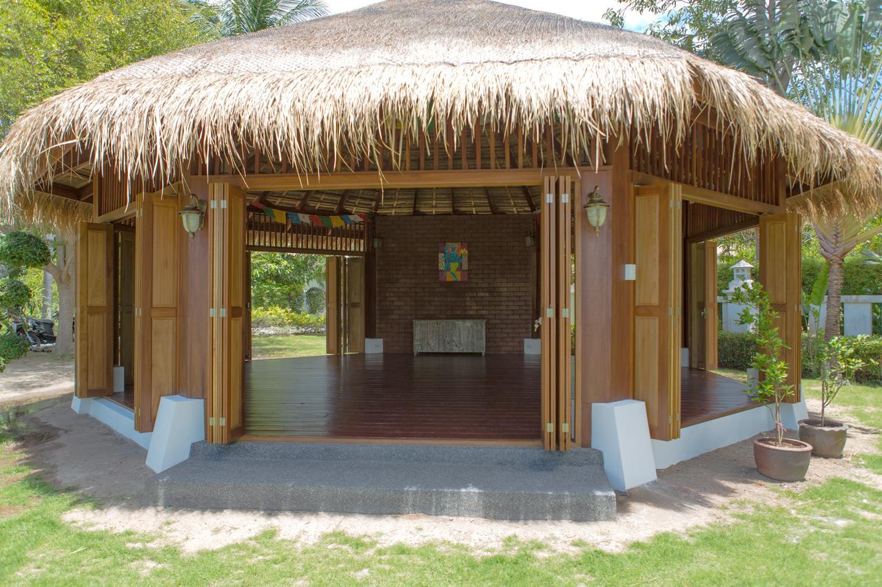 Easy Time Resort Laem Sai Beach Exteriör bild