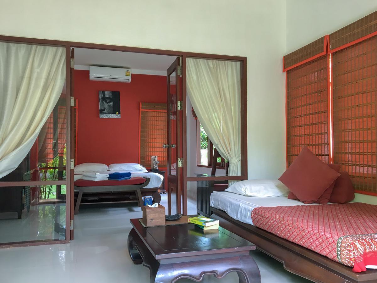 Easy Time Resort Laem Sai Beach Exteriör bild