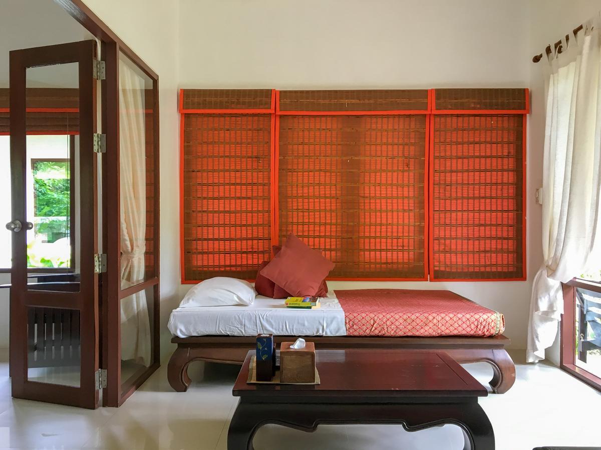Easy Time Resort Laem Sai Beach Exteriör bild