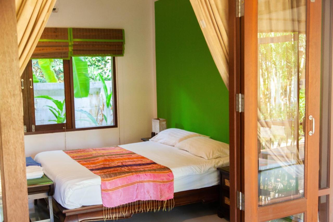 Easy Time Resort Laem Sai Beach Exteriör bild